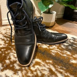 Steve Madden Kramerr black leather boots size 10 - Only worn twice!